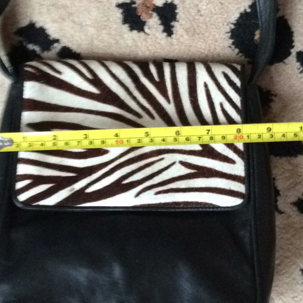 Handbag - Picture 2 of 4